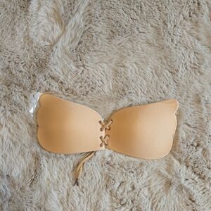 NWT Strapless Tan Adhesive Bra